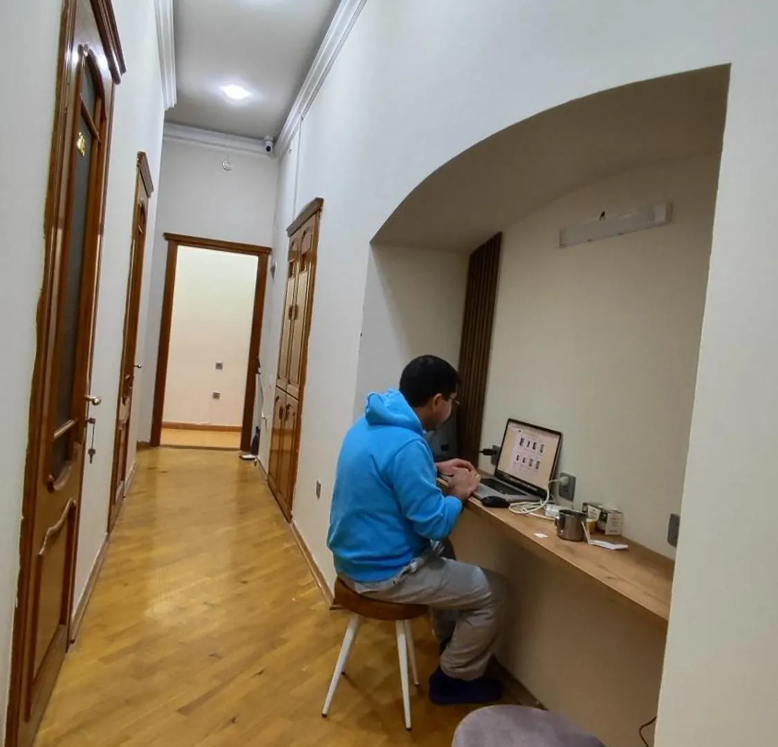 Kontakte von Gunel\'S Hostel Baku